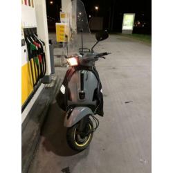 CUSTOM Vespa S 4 takt snor