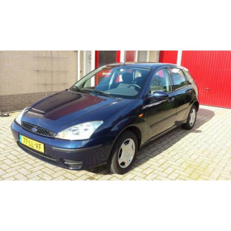 Ford Focus 1.4 I Ambiente 5D 2003 Blauw met nieuwe APK!