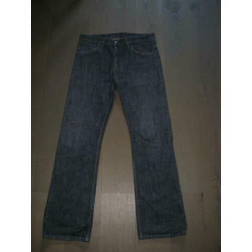 Levis jeans maat 30 - 32 . Type 507 .