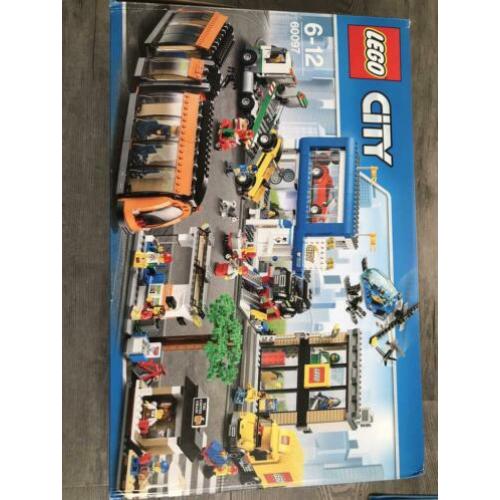 Lego city stadsplein 60097