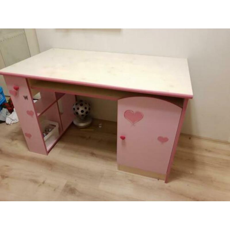 Mooi meisjes bureau te koop