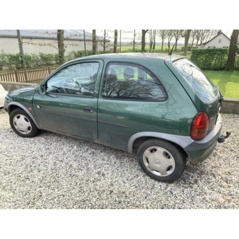 Opel Corsa 1.2 I 16V 3D 1999 Groen