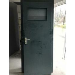 +/- 20 stuks deuren