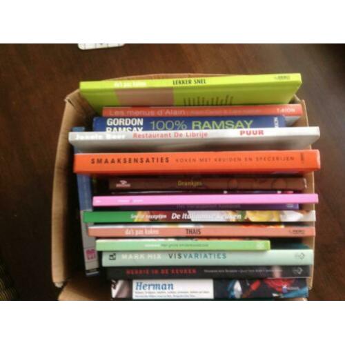 Doos vol kookboeken