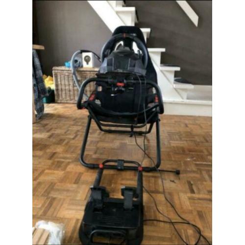 Playseat challenge inc. Hori Racing wheel en formule 1 2019