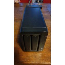 Synology DS215+ NAS