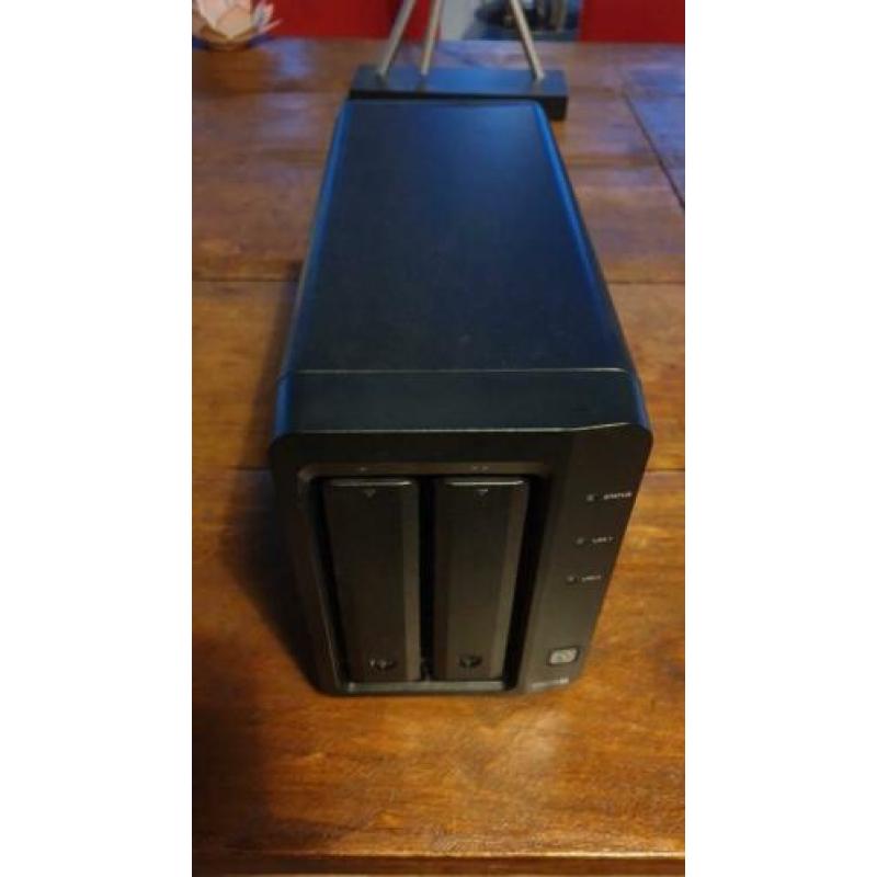 Synology DS215+ NAS
