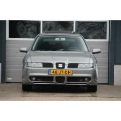Seat LEON 1.8 20VT TOPSPORT SCHUIFDAK CRUISE CLIMA N.A.P.
