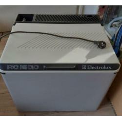 Te koop camping koelkastje Electrolux