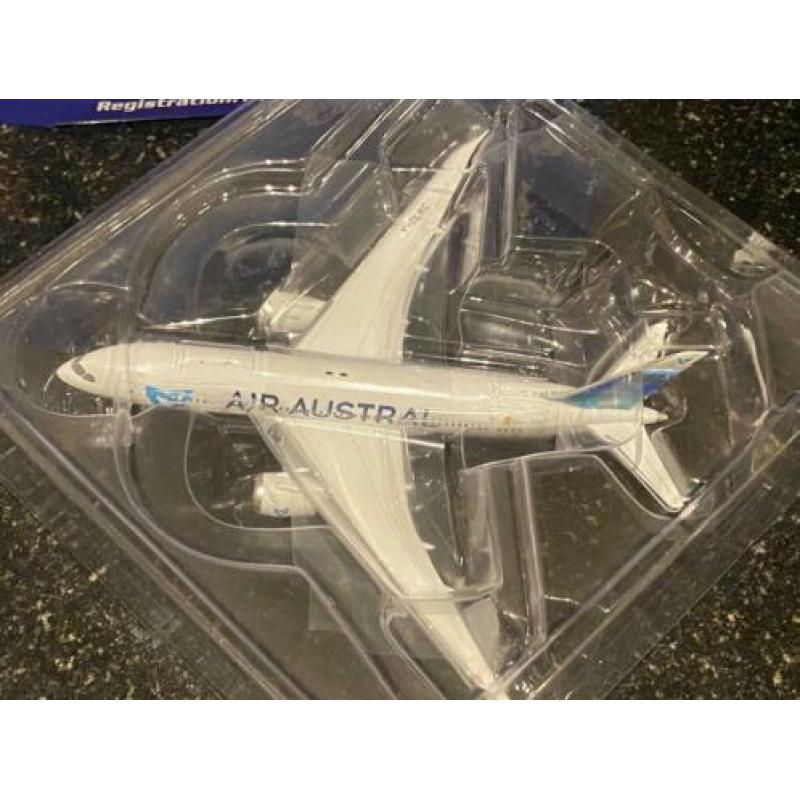 Air austral 787-8 Phoenix 1:400