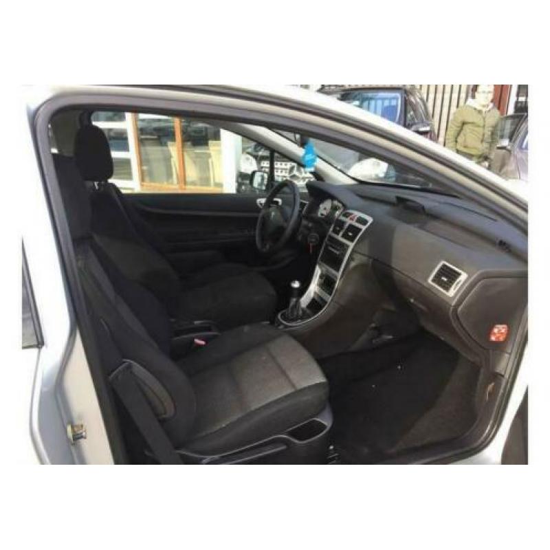Peugeot 307 1.4-16V Premium