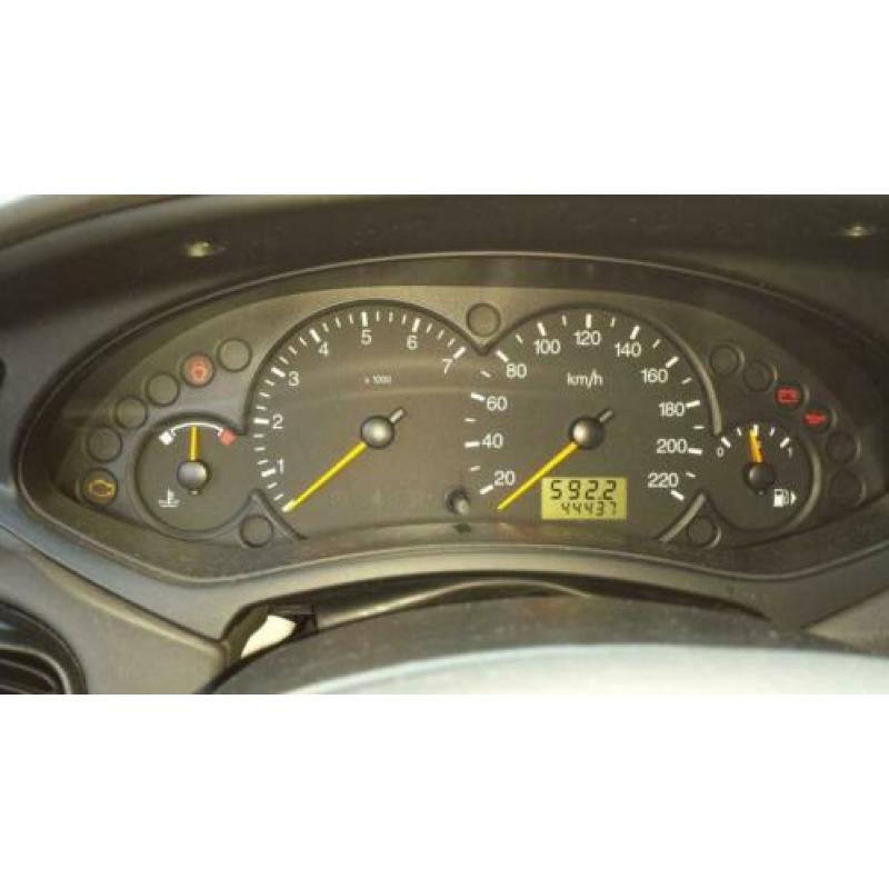 Ford Focus 1.4 I Ambiente 5D 2003 Blauw met nieuwe APK!
