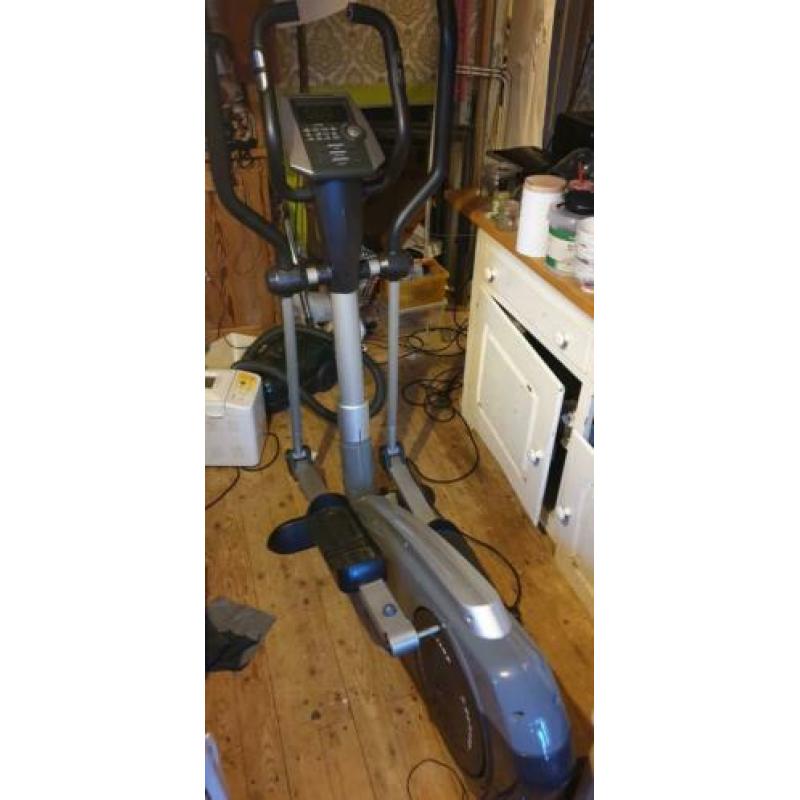 dunlop crosstrainer