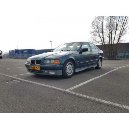 BMW E36 318i