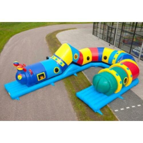 Fun slang springkussen attractie te huur