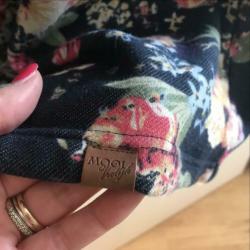Mooi Vrolijk winterjurk blauw met bloemen XL