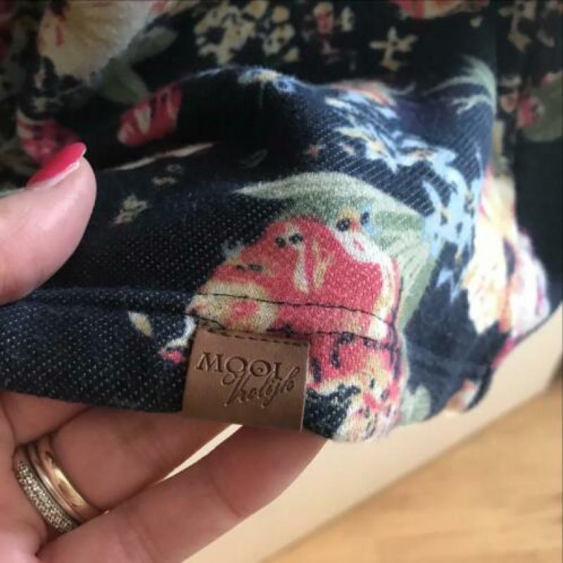 Mooi Vrolijk winterjurk blauw met bloemen XL