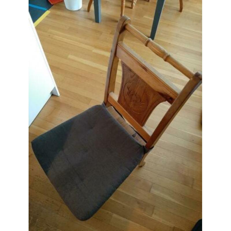#### 6 eetkamerstoelen grenen ####