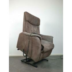Mooie sta op stoel relax fauteuil staopstoel