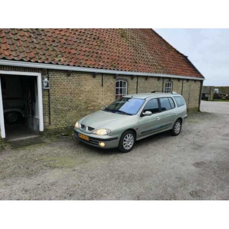Renault Megane 1.8 16V Break Euro 2000 2001 Groen
