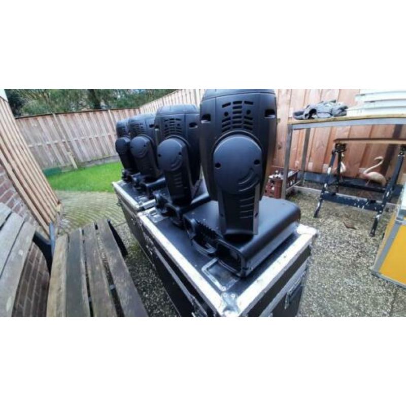 4x Showtec Phantom 250 Spot movinghead