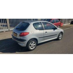 Peugeot 206 1.4 Gentry Premium Nap apk sept 2003