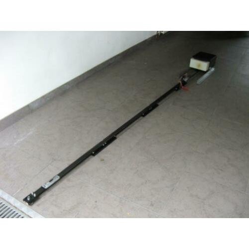 Garagedeur aandrijving