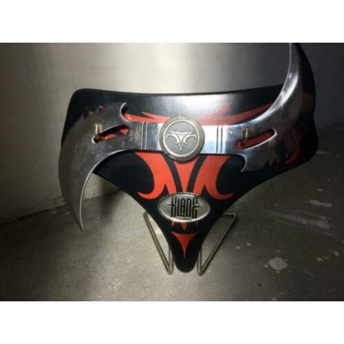 Blade's "bloodbath" glaive movie prop replica from united uc