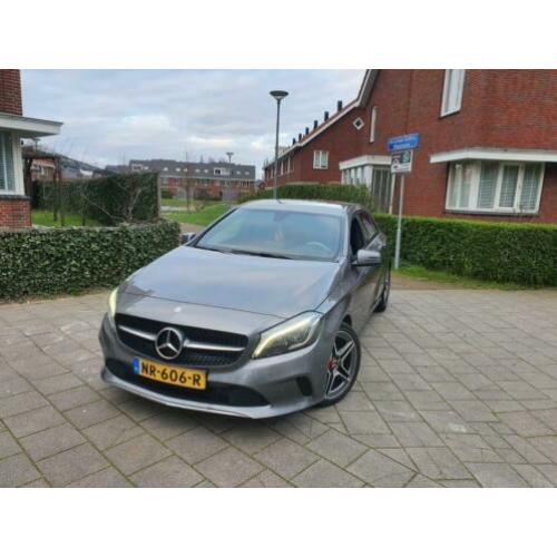 Mercedes A-Klasse A180 175pk AMG PAKKET TOPSTAAT ZEER MOOI!