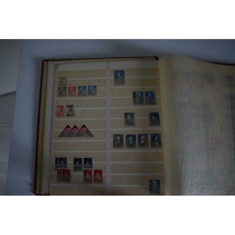 36) Heel oud stockboek met postfris Nederland