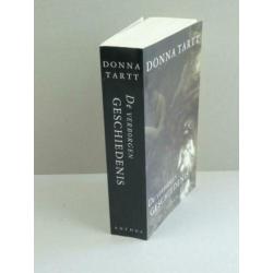 Donna Tart, De verborgen geschiedenis