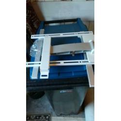 42" tv Philips + vogels muurbeugel + PTA01