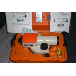 Pentax AL 180. Waterpastoestel.Nieuw.met defect.!!