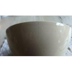 Oude creme /licht gele Franse spoelkom , Luneville