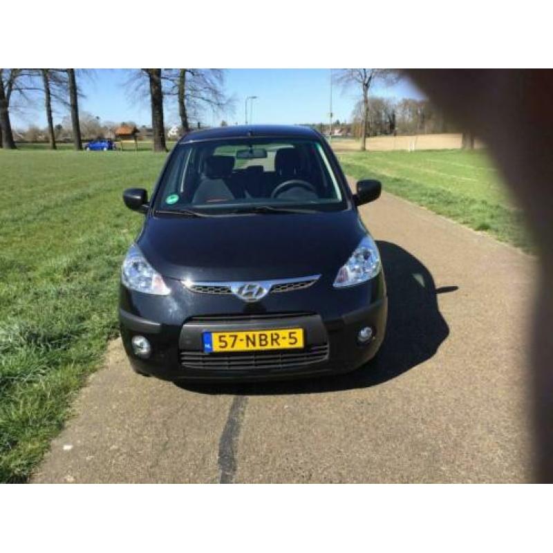 Hyundai i 10 1.1 5DR 2010 Zwart 35.000km!