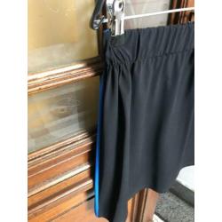 Nieuw zwart met blauwe band rokje van penn& ink maat 38