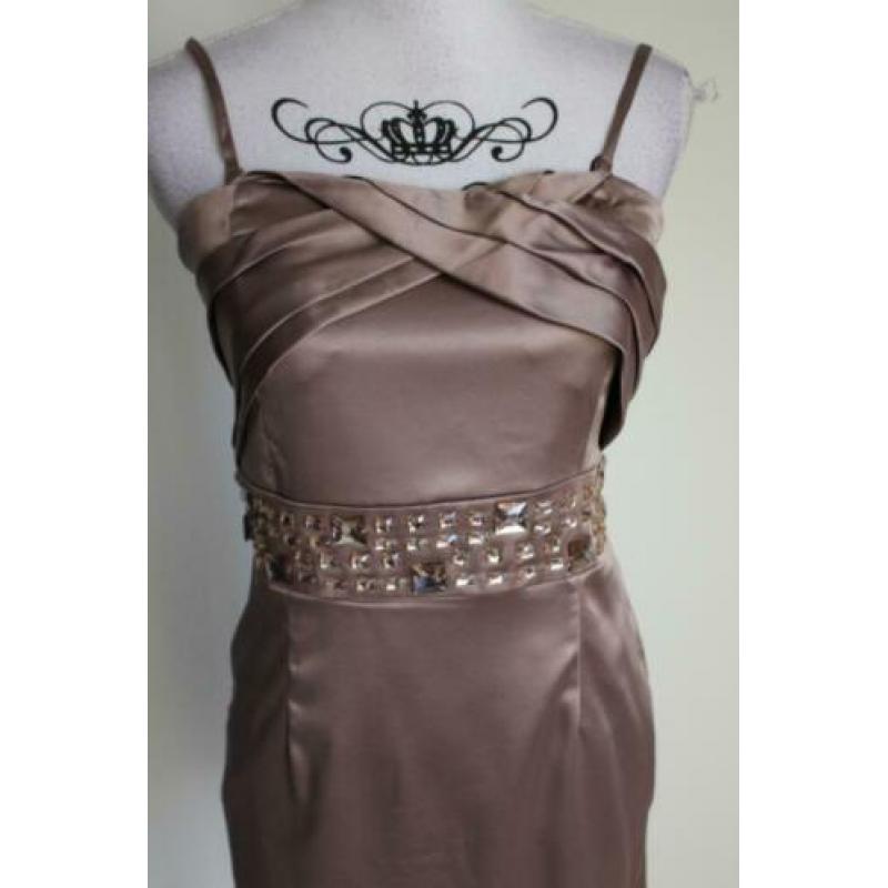 Beige feestjurk cocktailjurk pushup BH steentjes M / L nieuw