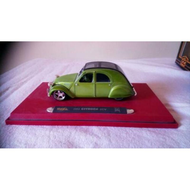 Verschillende modelauto's