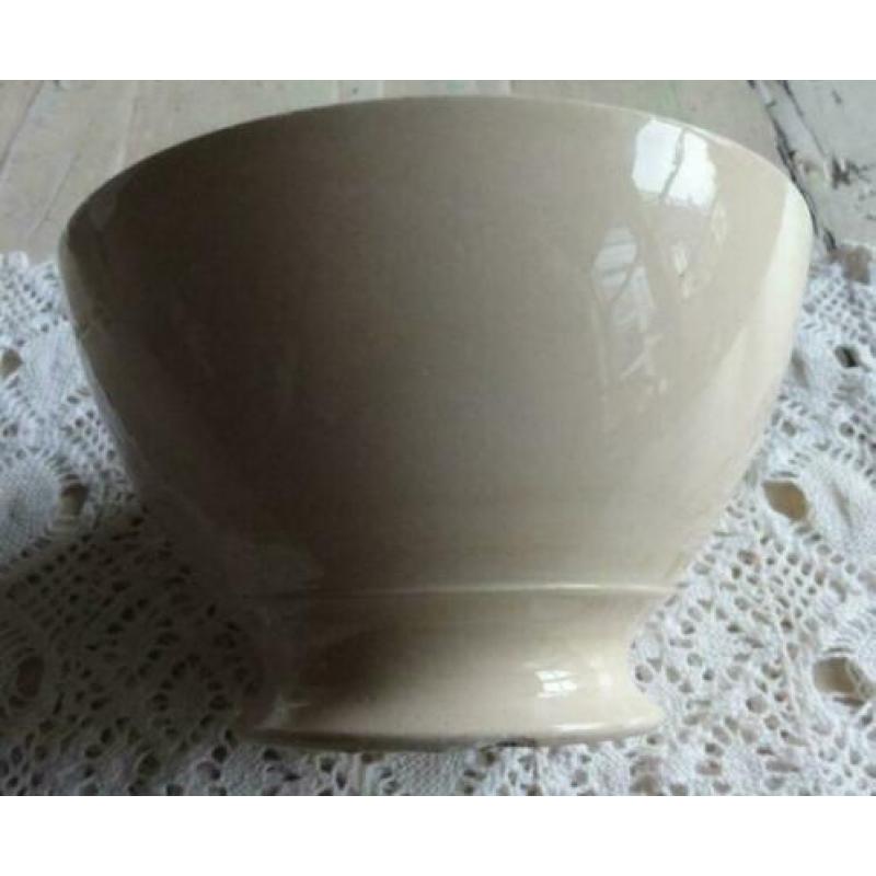 Oude creme /licht gele Franse spoelkom , Luneville