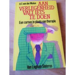 AAN VERLEGENHEID VALT IETS TE DOEN T. Van der Molen 1984