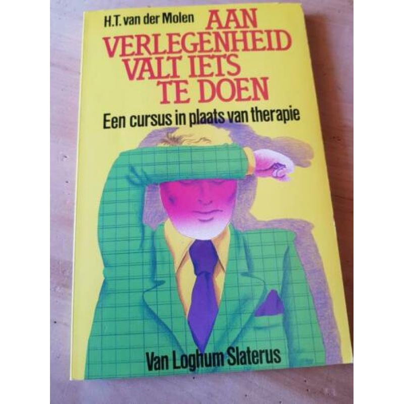AAN VERLEGENHEID VALT IETS TE DOEN T. Van der Molen 1984