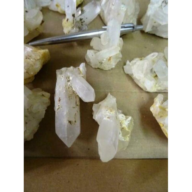 25 Bergkristal clusters