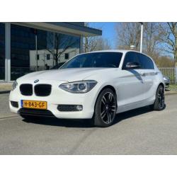 BMW 1-serie 118d High Executive 143 PK AUT Navi Xenon Stoelv