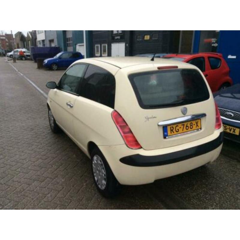 Lancia YPSILON 1.2-16V Oro - 2005 - airco - APK juni 2020