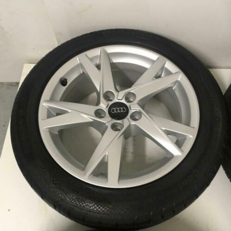 Audi A4 Doppel-V-Design 17 inch velgen 5x112