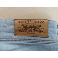 Levi booty flare fit dames, maat 31