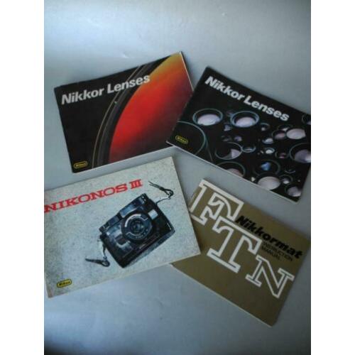 Ca 30 stuks oude Nikon folders