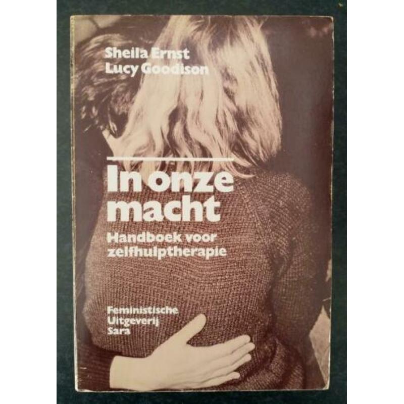 Sheila Ernst & Lucy Goodison - In onze macht
