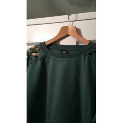ONLY??groene sweater met kant??L/trui??42