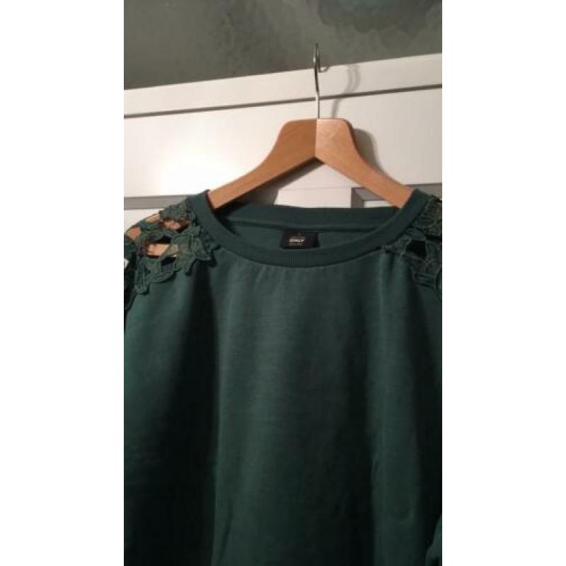 ONLY??groene sweater met kant??L/trui??42